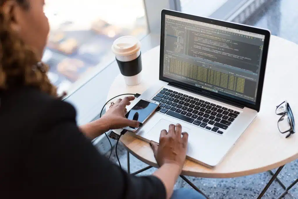 How can a business deliver an engaging digital experience for customers?